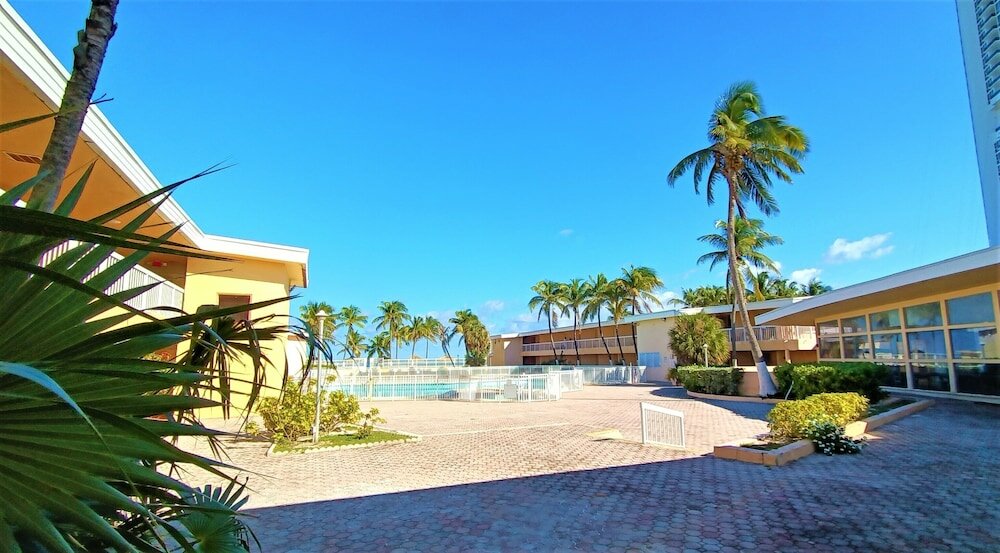 Фото Sahara Beach Club