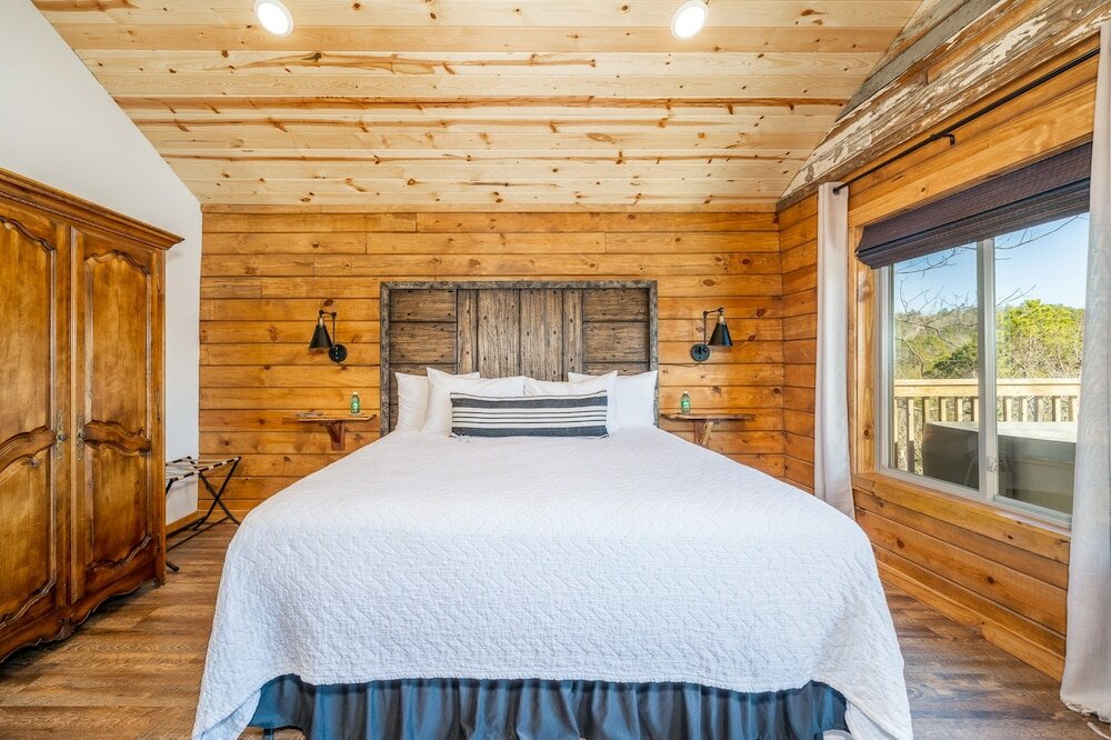 Фото Starlight Haven Hot Springs