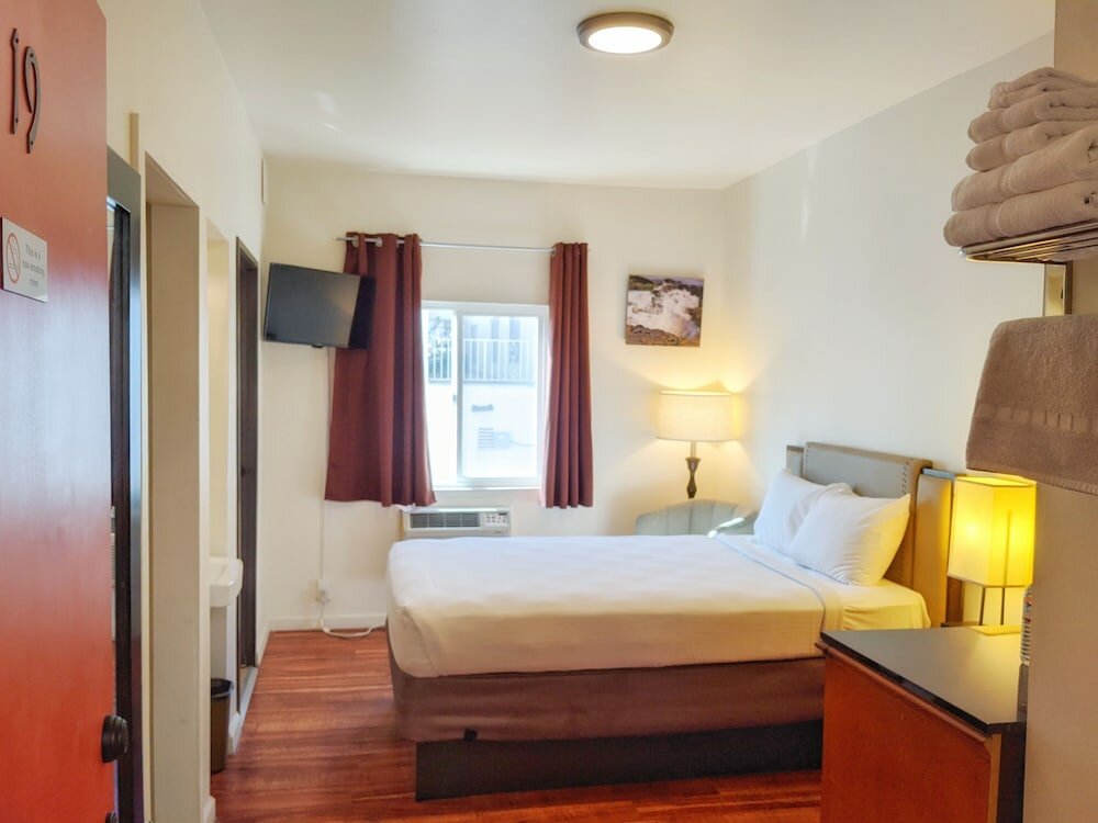 Фото Anchor Pointe Inn