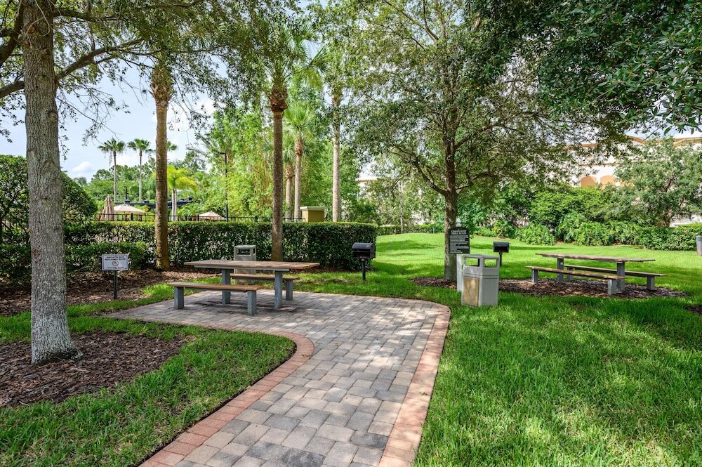 Фото Vista Cay Resort Direct Condos by Millennium Management