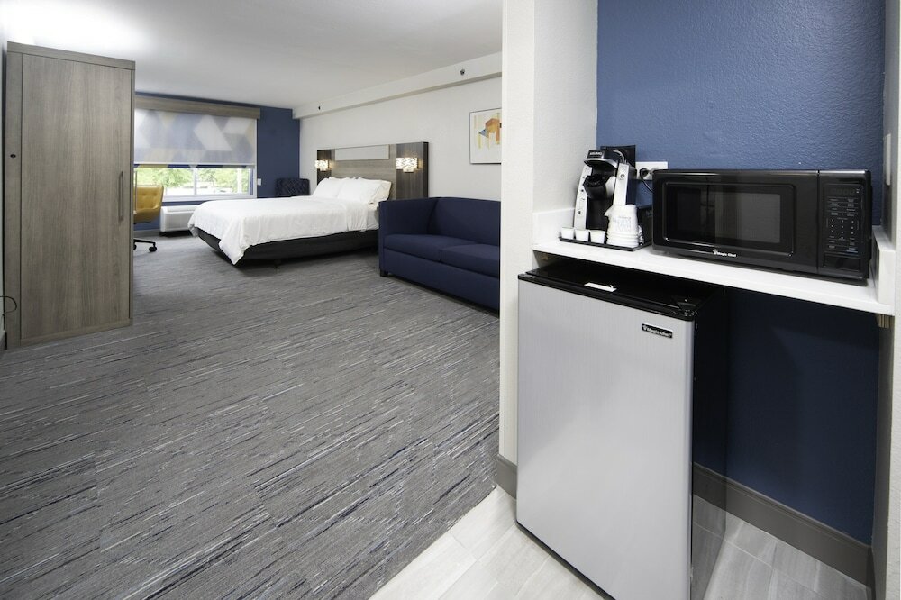 Фото Holiday Inn Express Hotel & Suites Atlanta Johns Creek, an Ihg Hotel