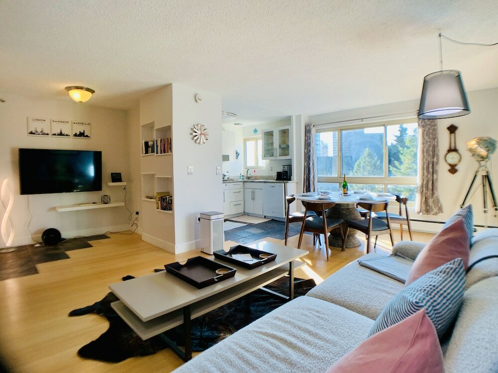 Фото Pikes meets CapHill-Convention Center