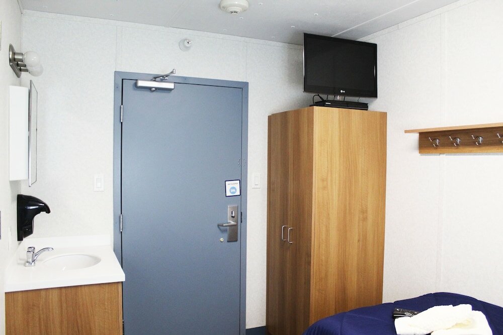 Фото Target Hospitality - Mentone Skillman Station Lodge