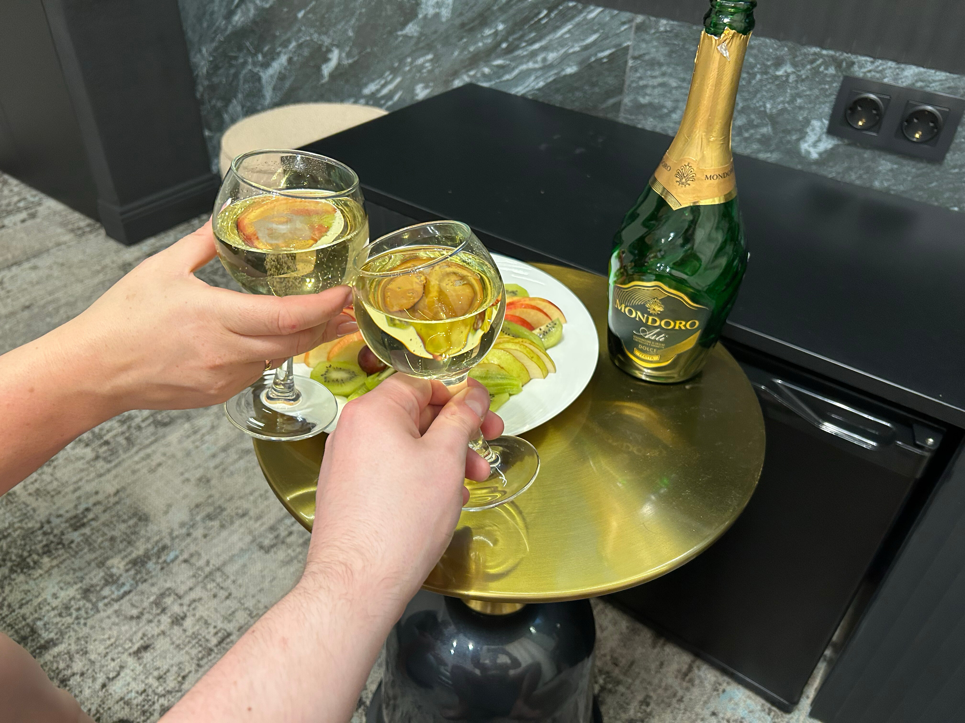 Фото Мама Леоне