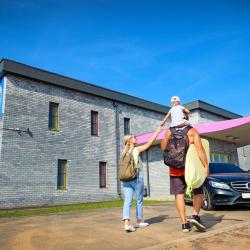 Фото Wake Hotel 1