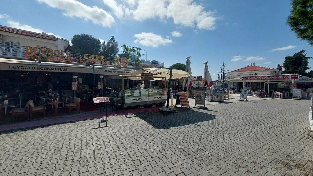 Cafe Beyoglu Cafe Alacati, Cesme, photo
