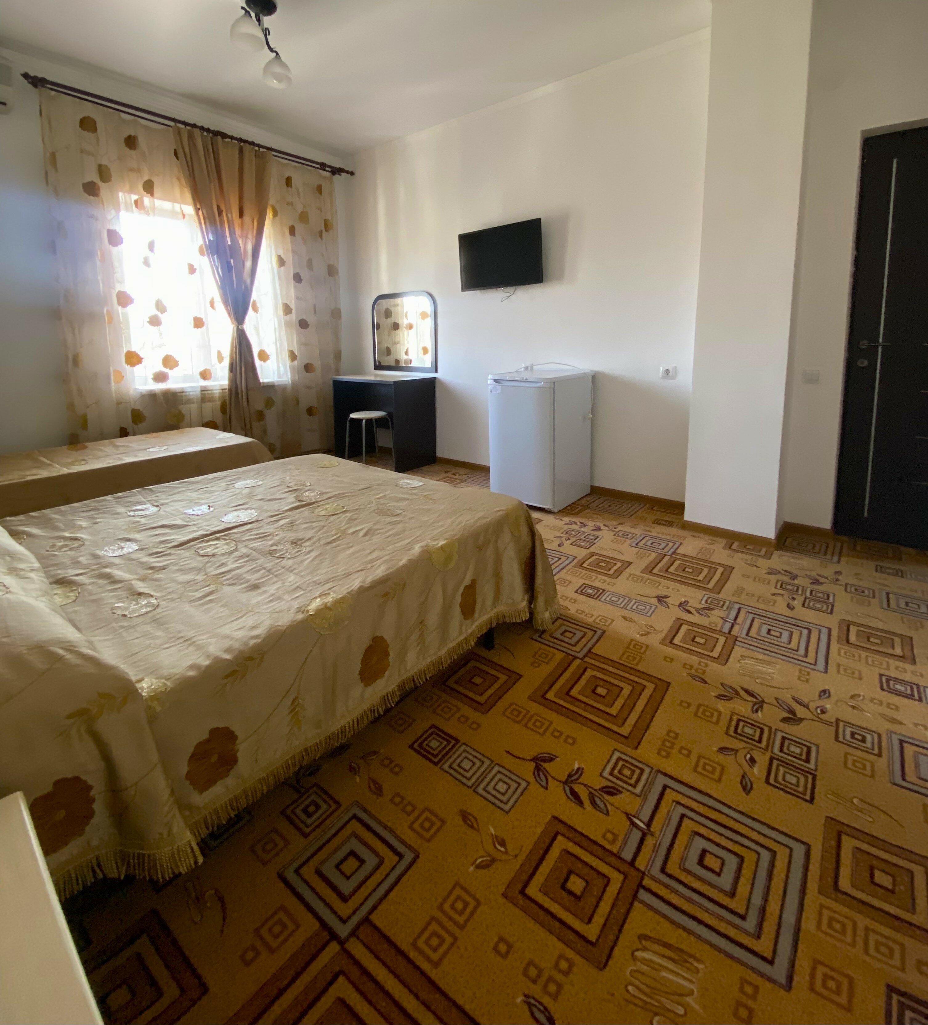 Фото Гостевой дом Новороссийская 188а