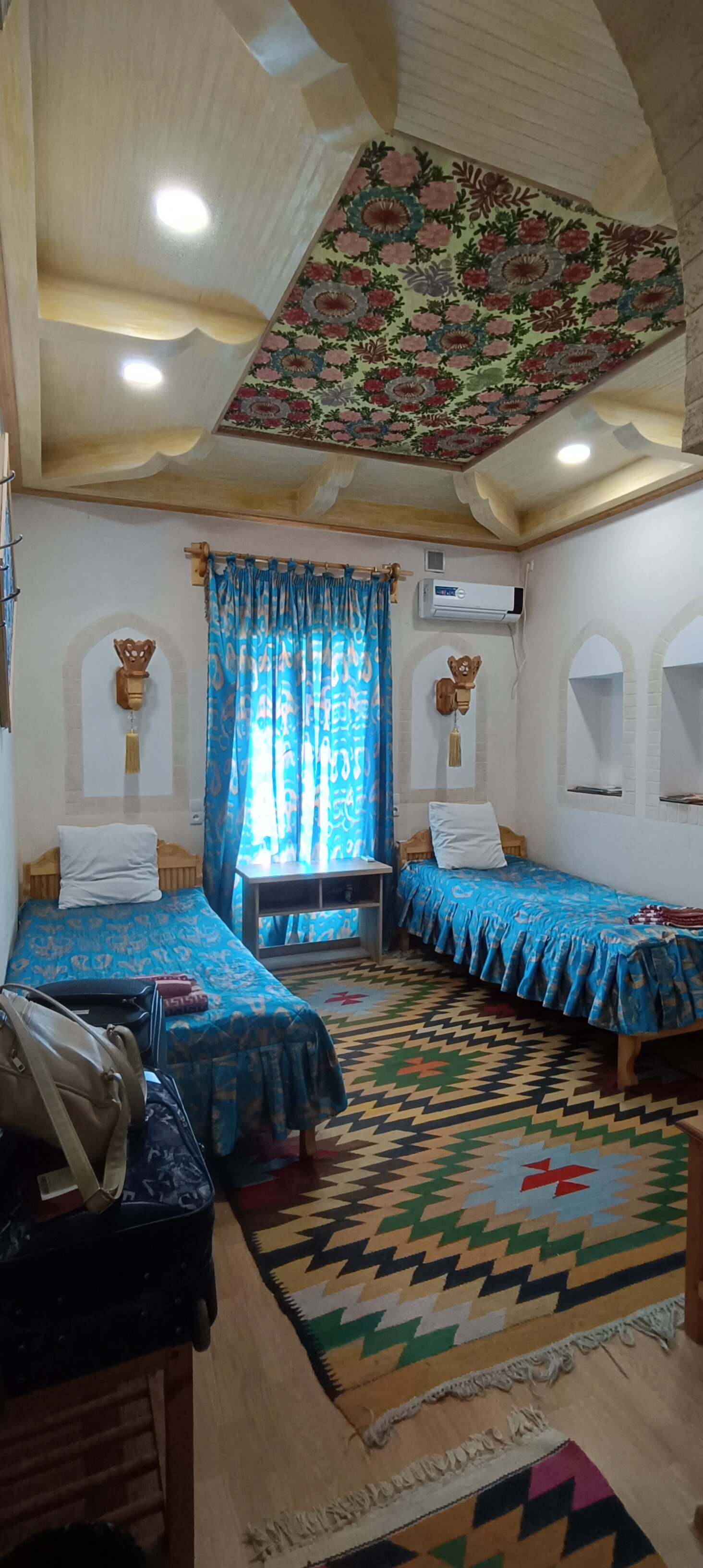 Фото Zukhro Boutique Hotel