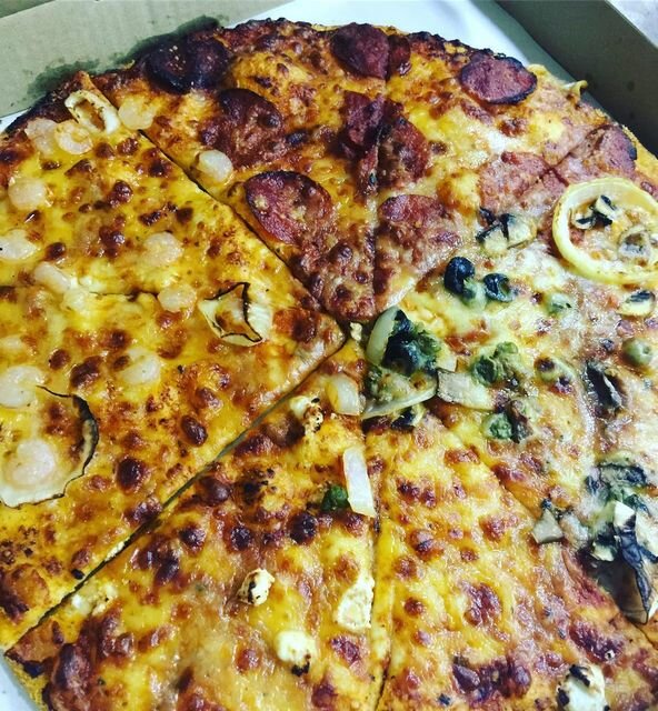 Pizzeria Yellow Cab Pizza, Dubai, photo