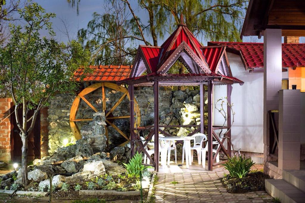 Фото Ройтош