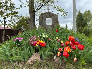 Памятник воинской славы (Московская область, городской округ Серпухов, деревня Ланьшино, Овражная улица), памятник, мемориал в Москве и Московской области