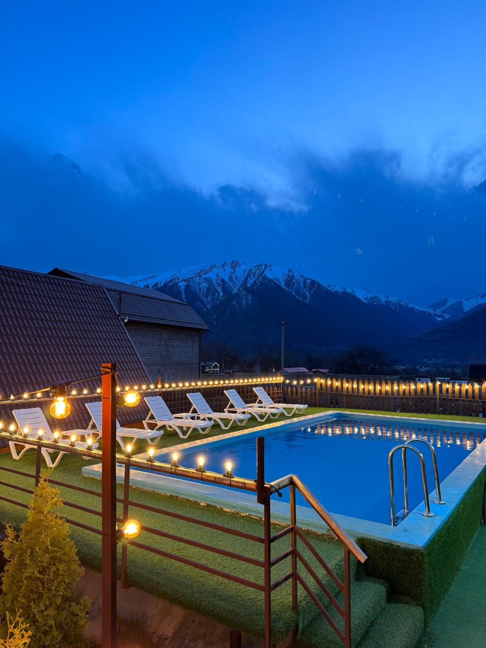 Фото Хата с краю