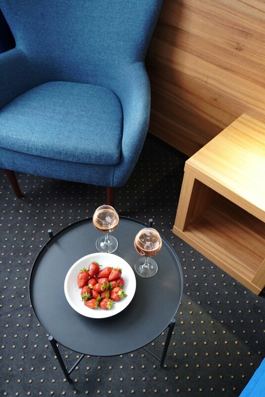 Dildos bilan porno qizlar