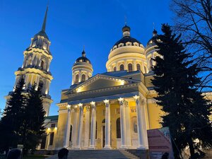 Спасо-Преображенский кафедральный собор (Россия, Рыбинск, Центральный микрорайон, Крестовая ул., 2), православный храм