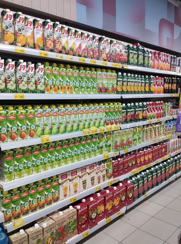 Hipermercado de maquinas de comestibles Magnit Semejnyj, , foto