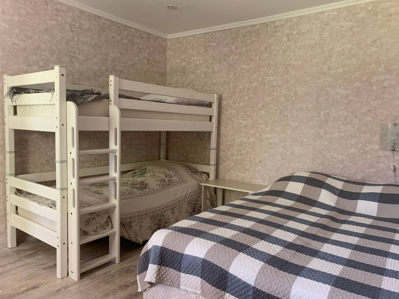 Фото Домики в саду