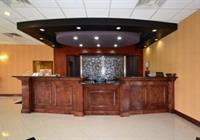 Фото Clarion Inn Elmhurst - Oak Brook near I-88, I-290, I-294