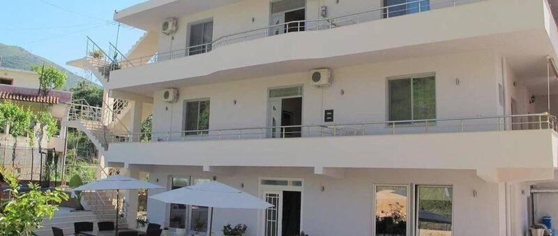 Гостиница Hotel Nika во Влёре