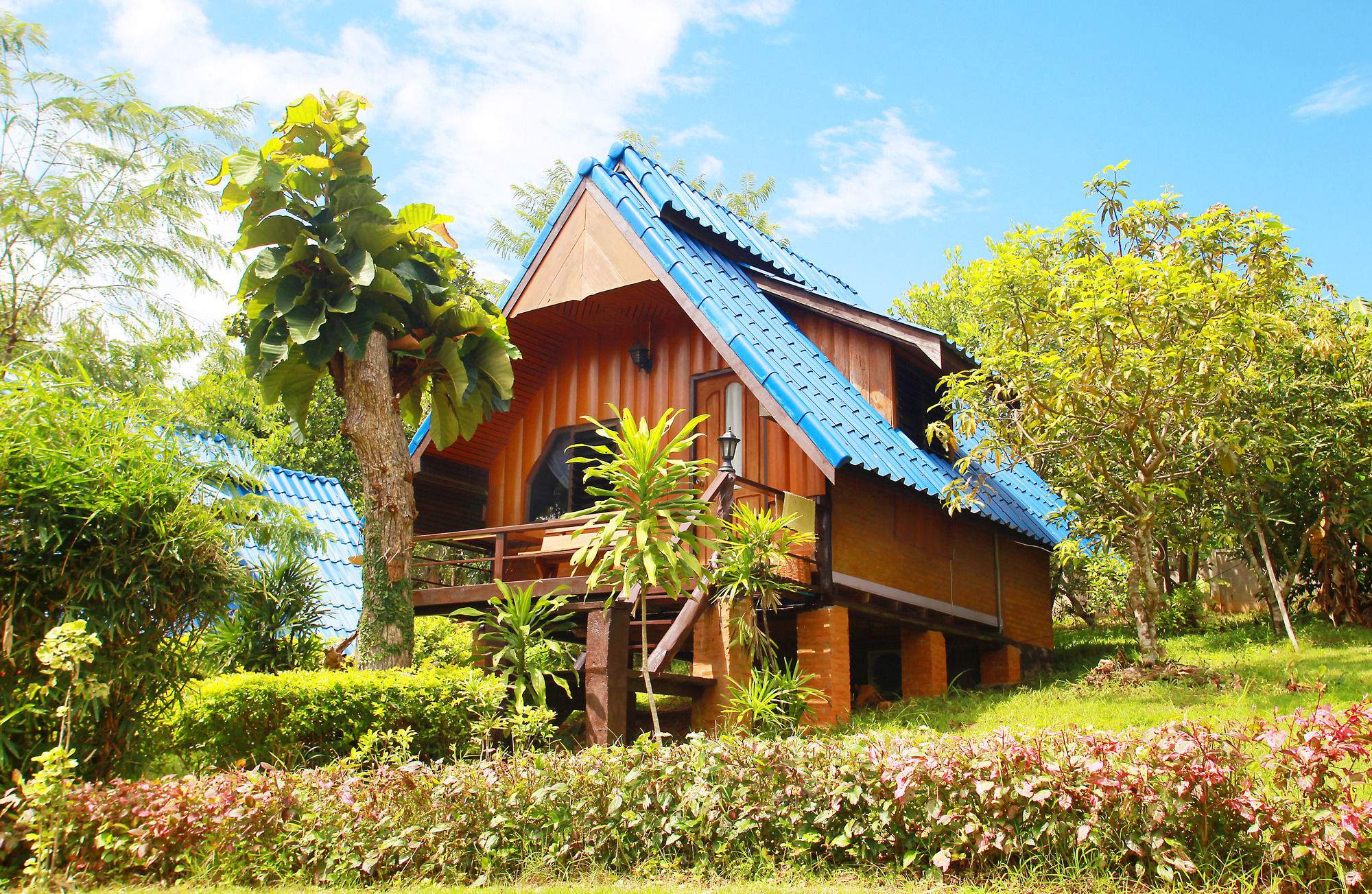 Фото Banphu Montalang Resort