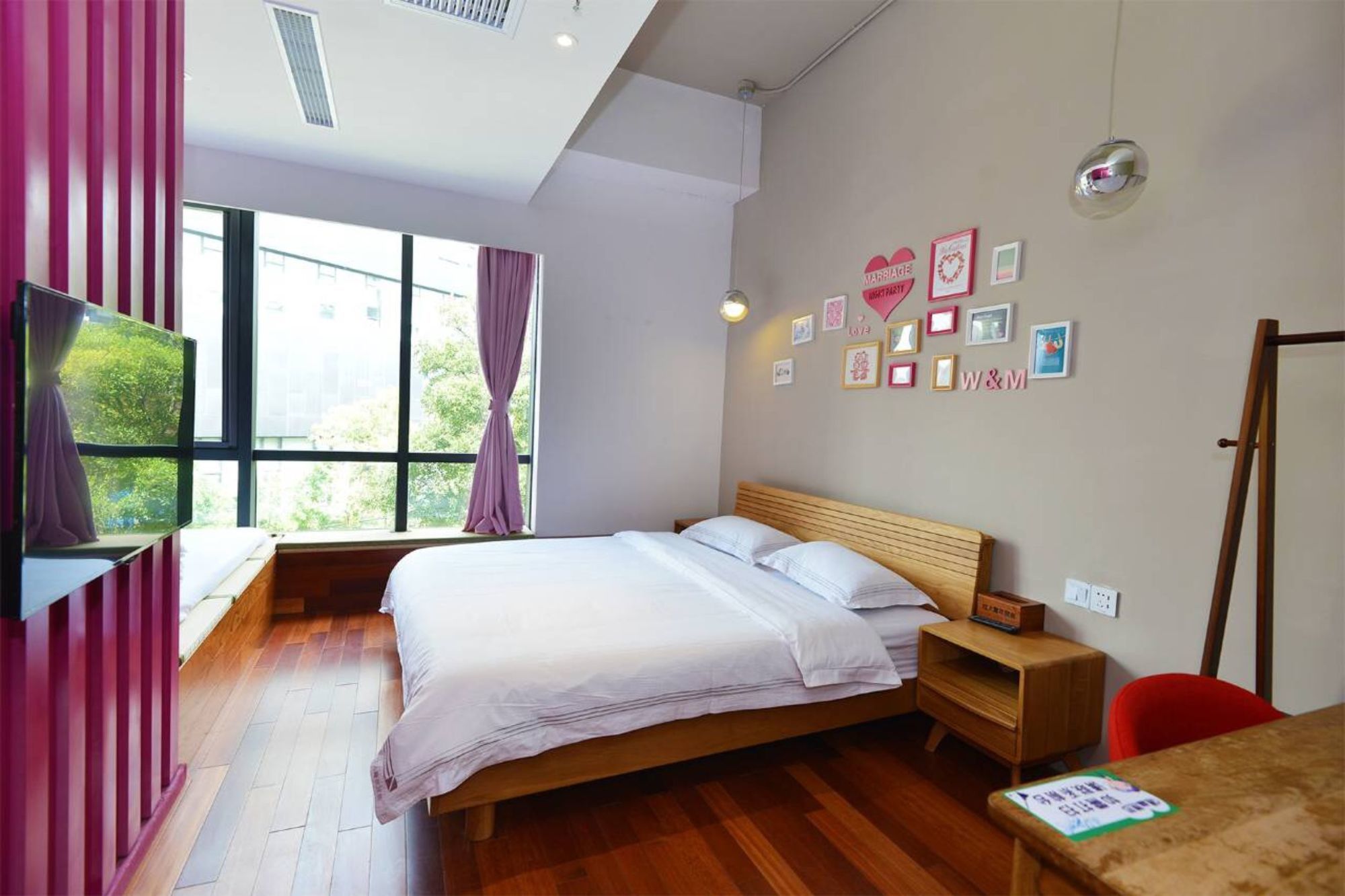 Фото J Trip Youth Hostel