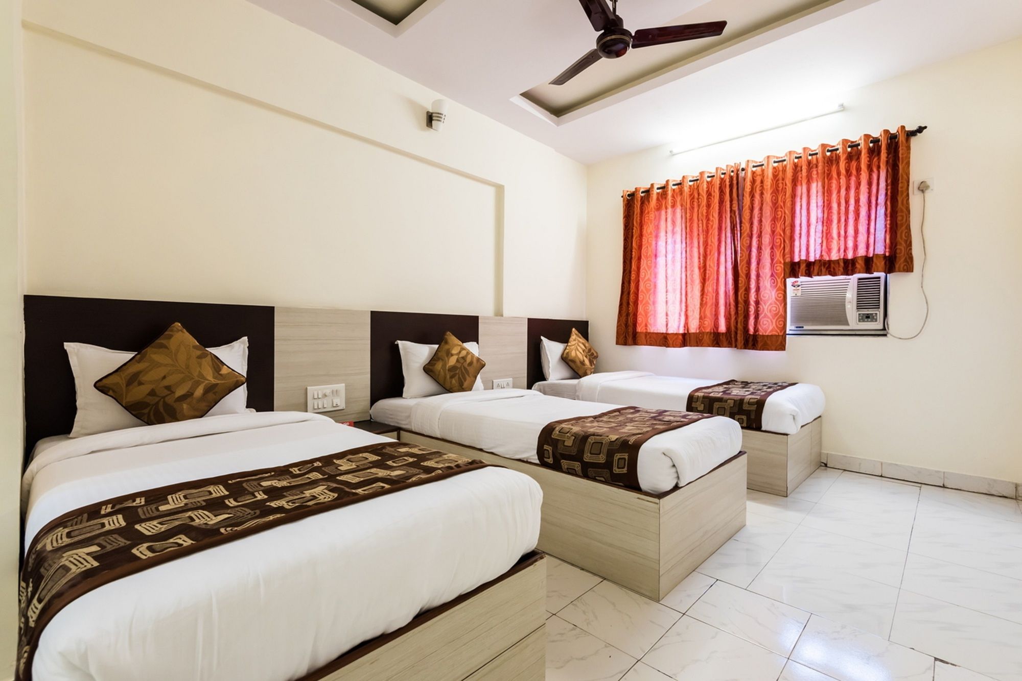 Фото Hotel Kurla Residency
