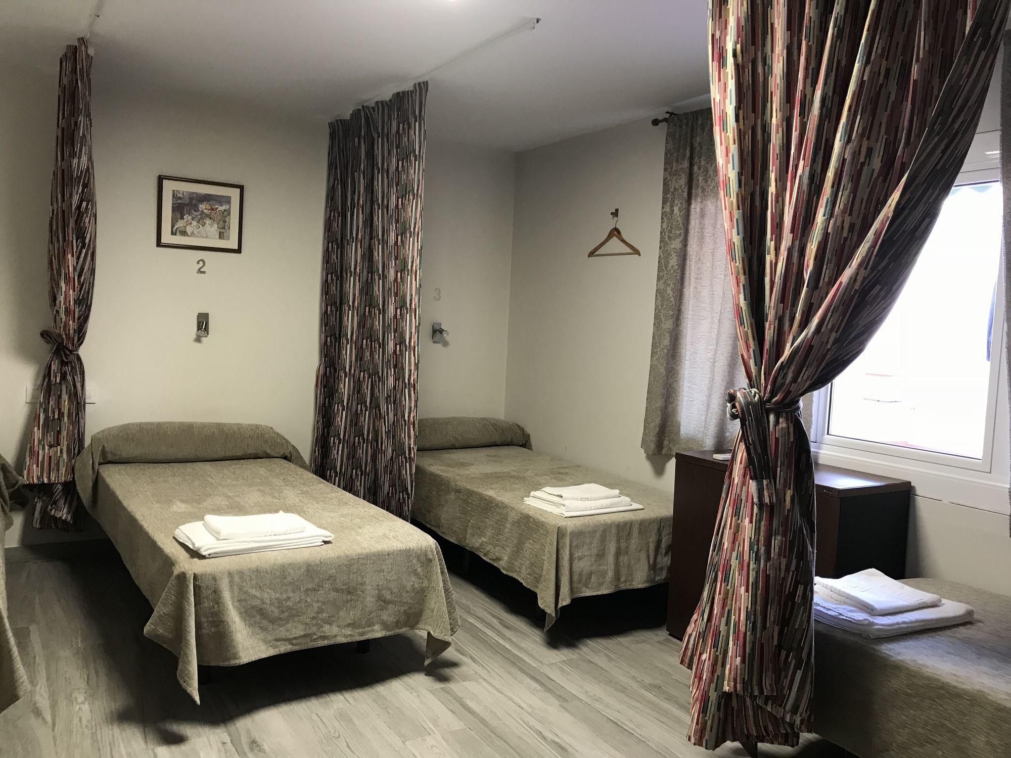 Фото Hostal Liwi