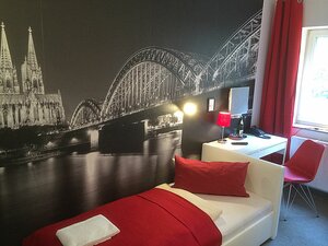 Хостел Hotel Alt Deutz City-Messe-Arena
