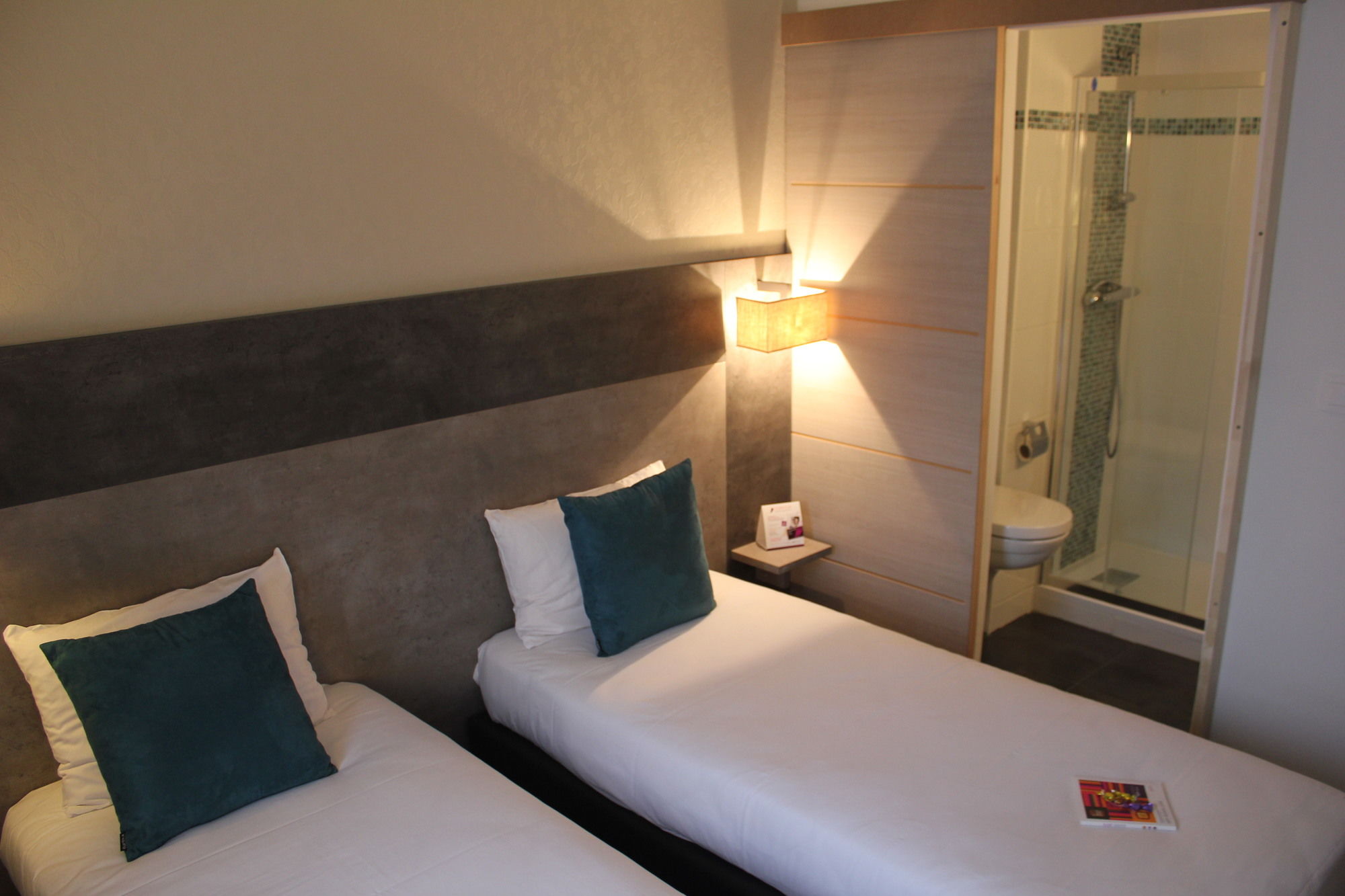 Фото The Originals City, Hôtel Novella Nantes Centre Gare