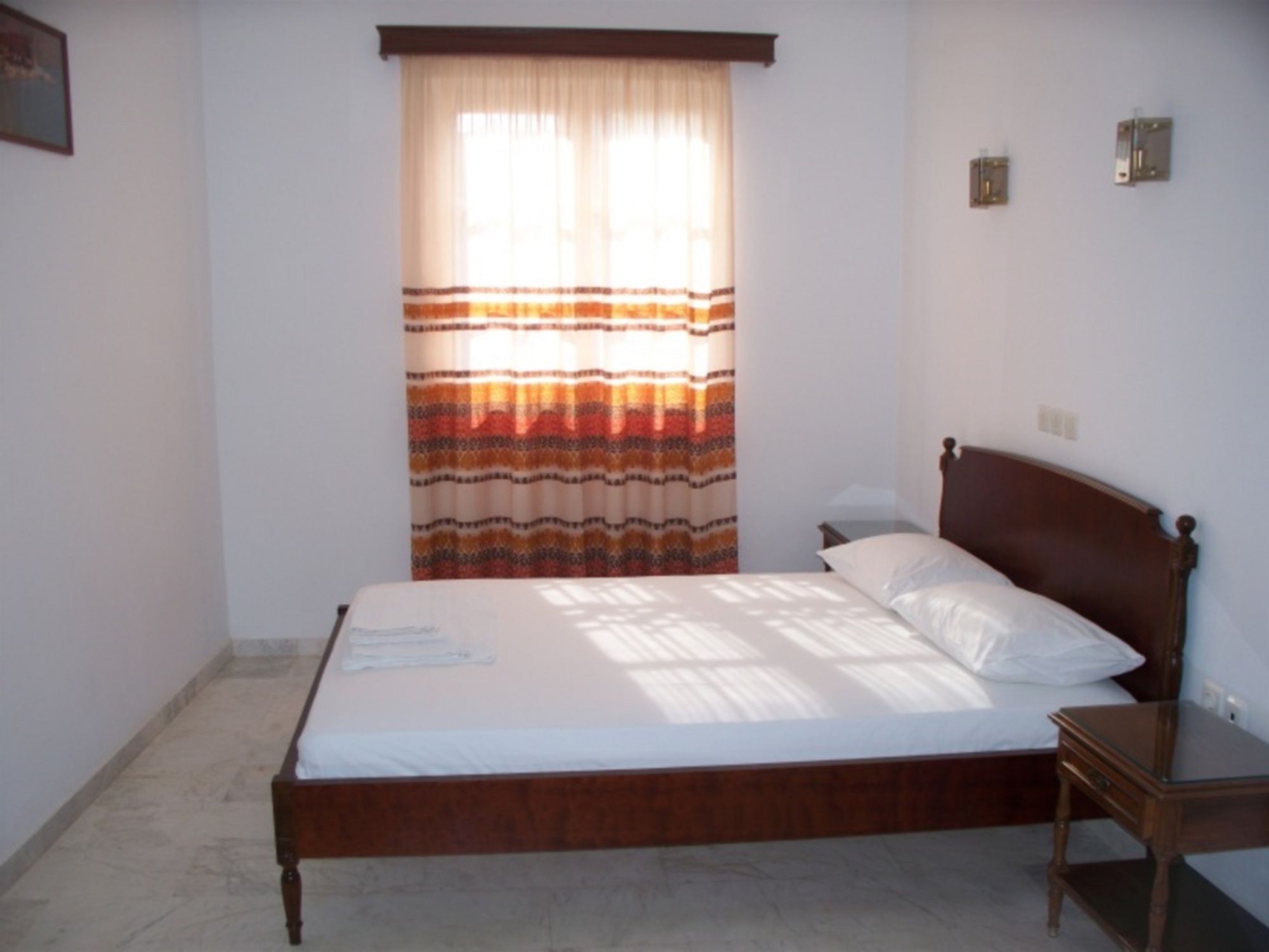 Фото Adonis Hotel Naxos