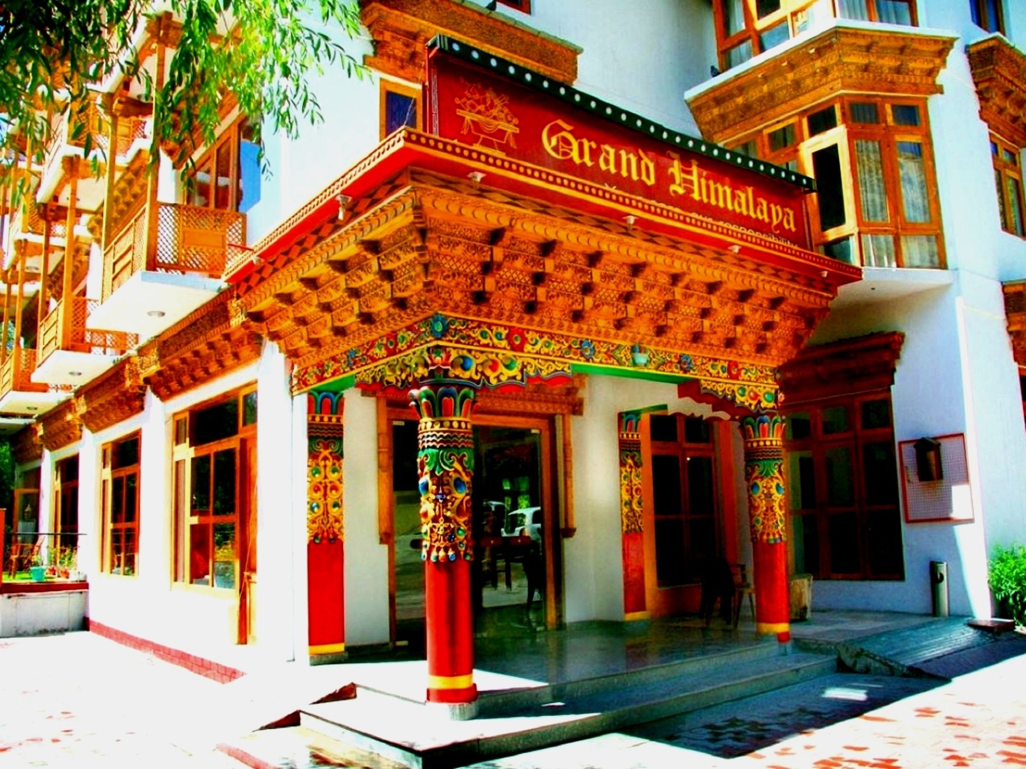 Фото отеля 1