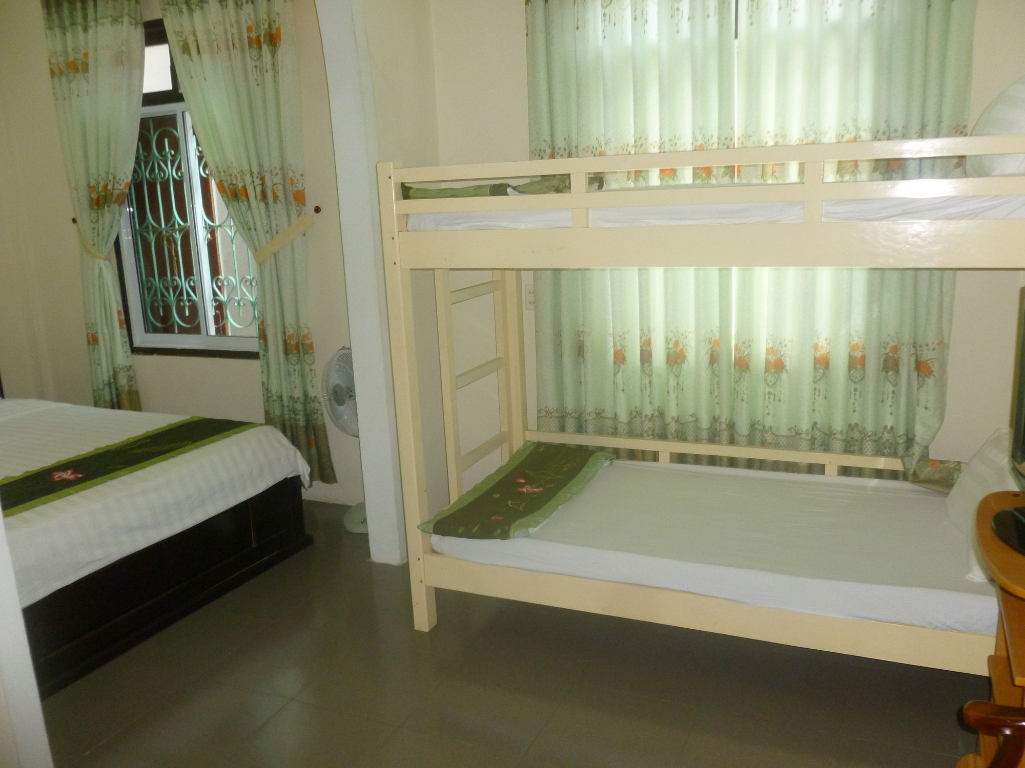 Фото Nam Long Hotel