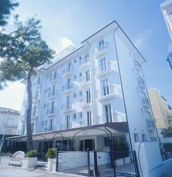 Гостиница Hotel Villa Mare в Риччоне