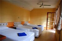 Фото Uphill Cottage