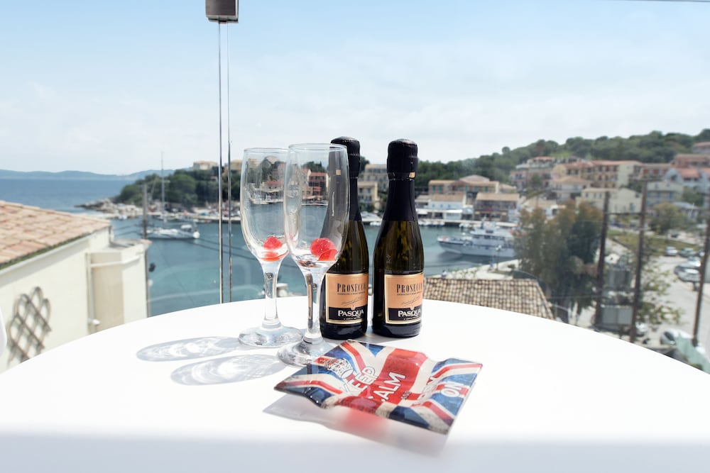 Фото Melina Bay Boutique Hotel