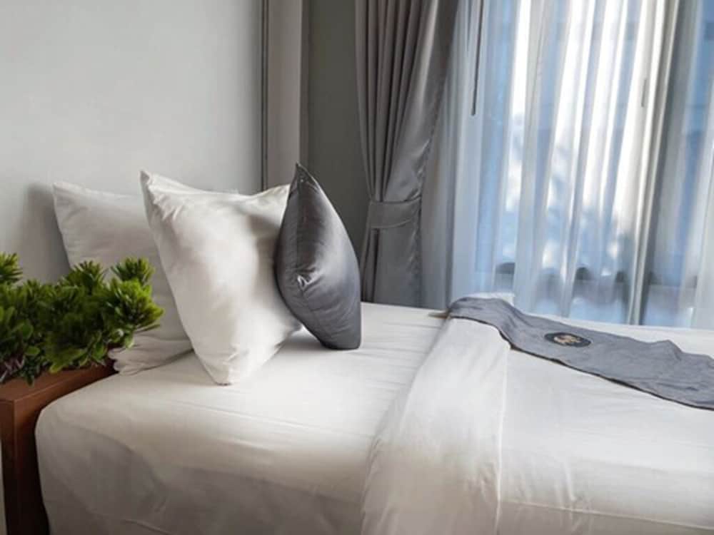 Фото Lanna Tree Boutique Hotel