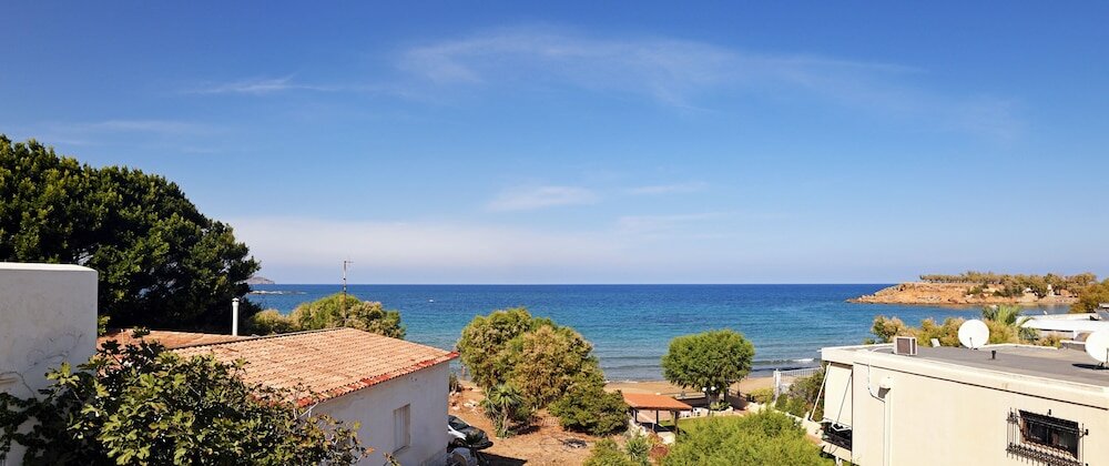 Фото Iolkos Hotel Apartments