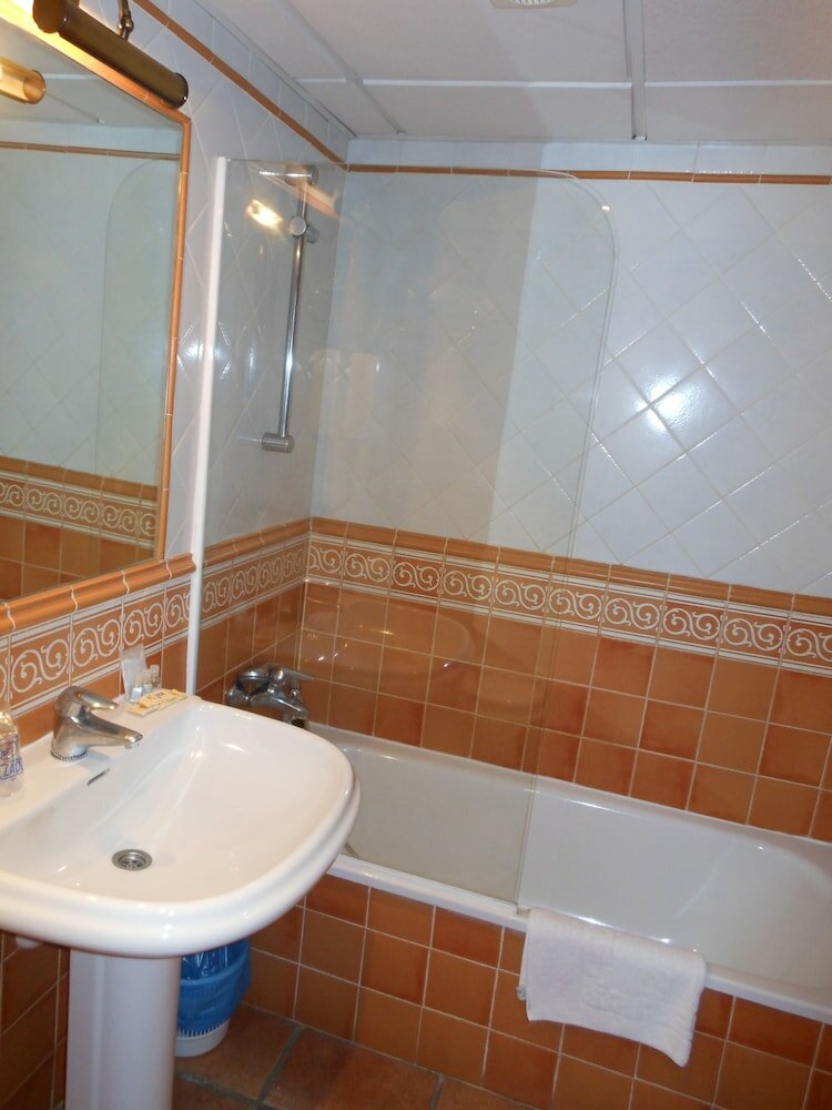 Фото Hotel Doña Catalina