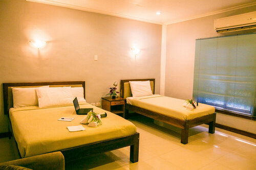 Гостиница The Hideaway Hotel в Порт-Морсби