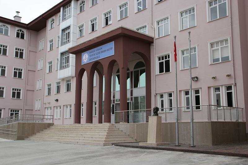 School Tevfik Ileri Imam Hatip Middle School, Samsun, photo
