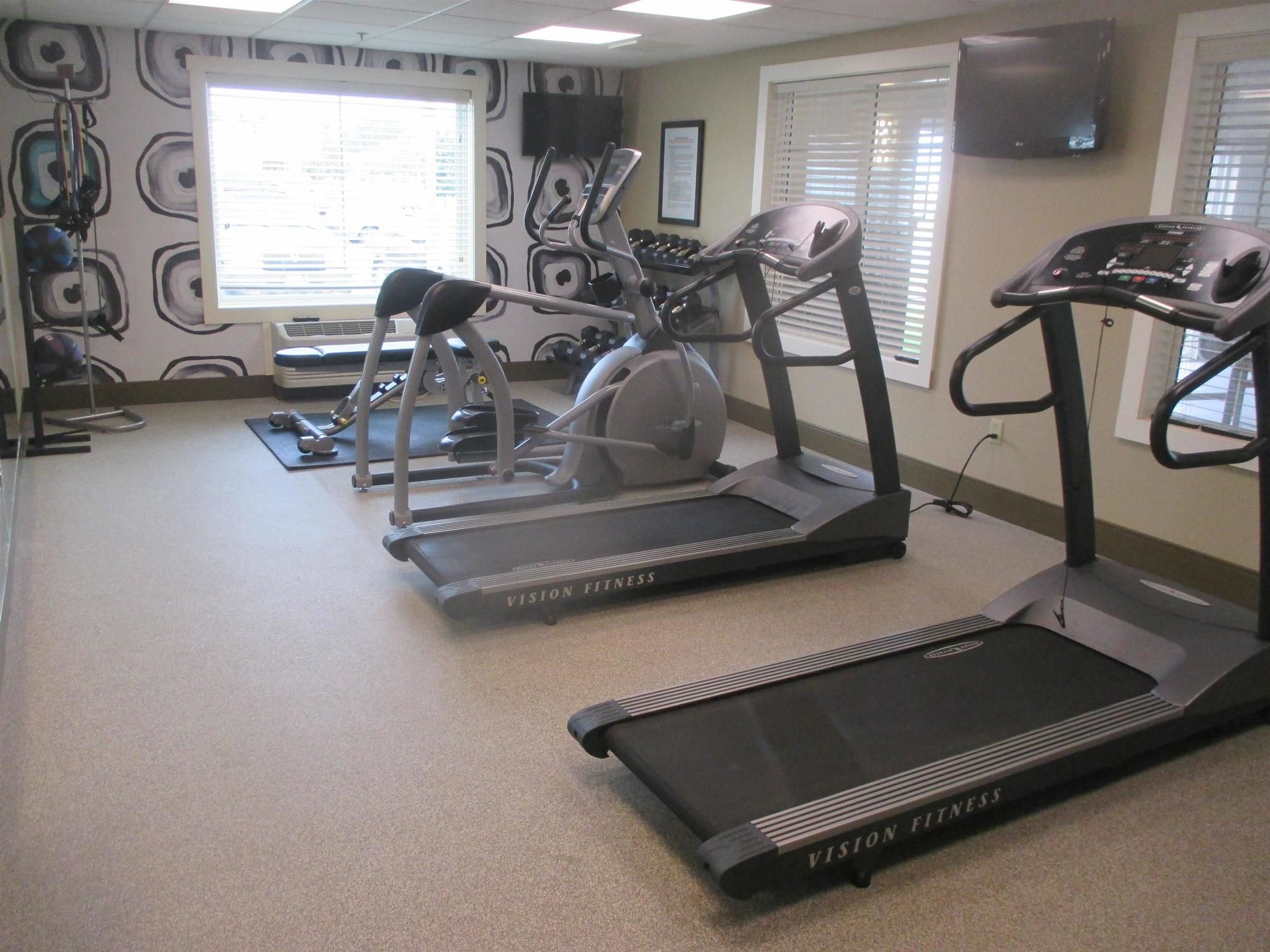 Фото Best Western Plus Menomonie Inn & Suites