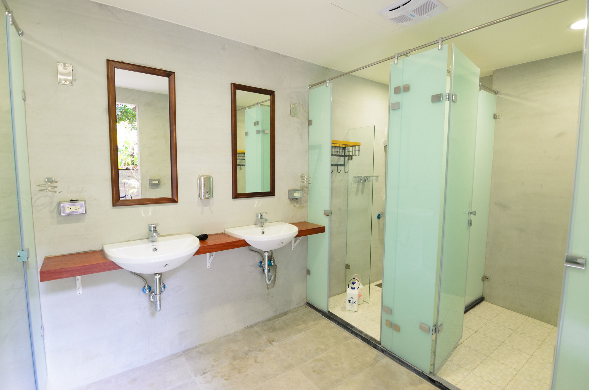 Фото Dongmen 3 Capsule Inn - Hostel