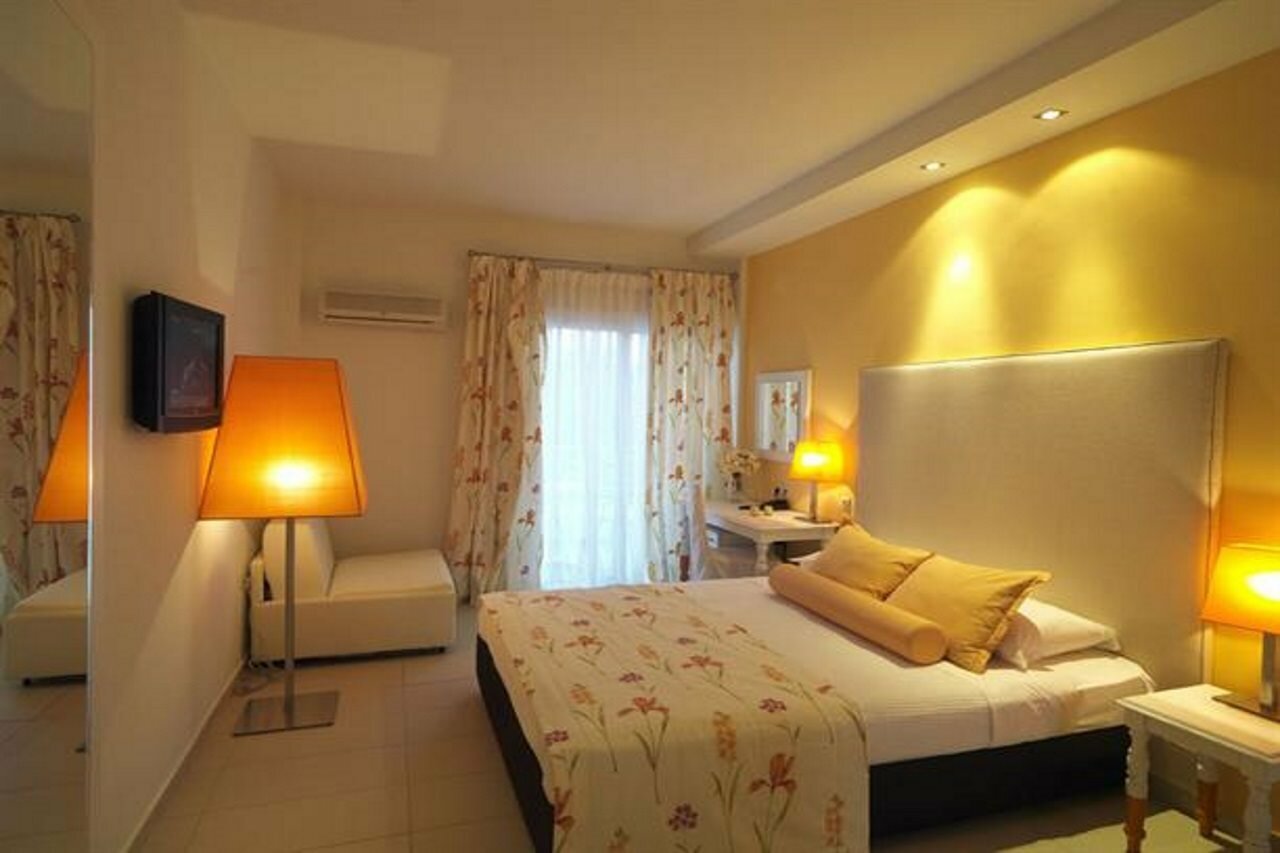 Фото Mandraki Village Boutique Hotel