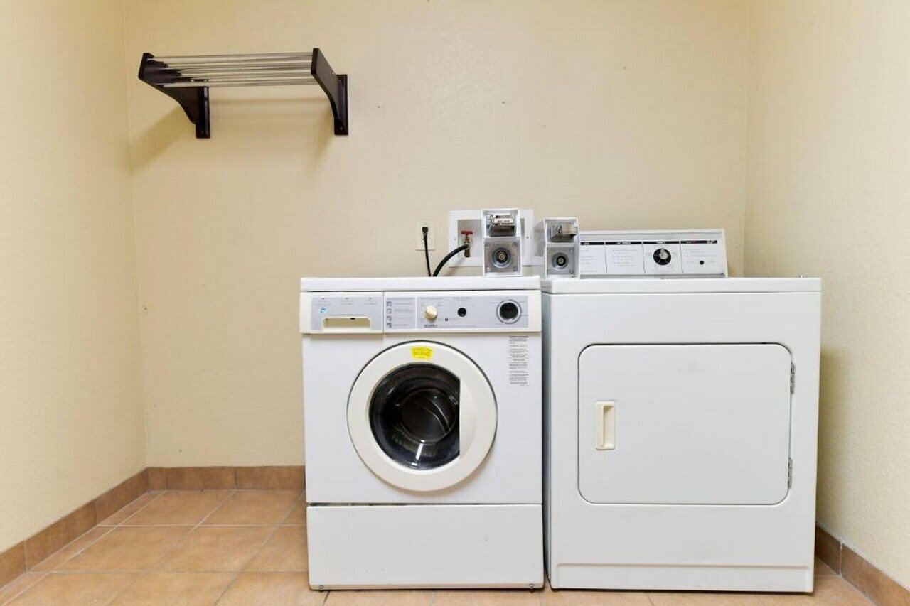 Фото Baymont Inn & Suites by Wyndham Lincoln Ne