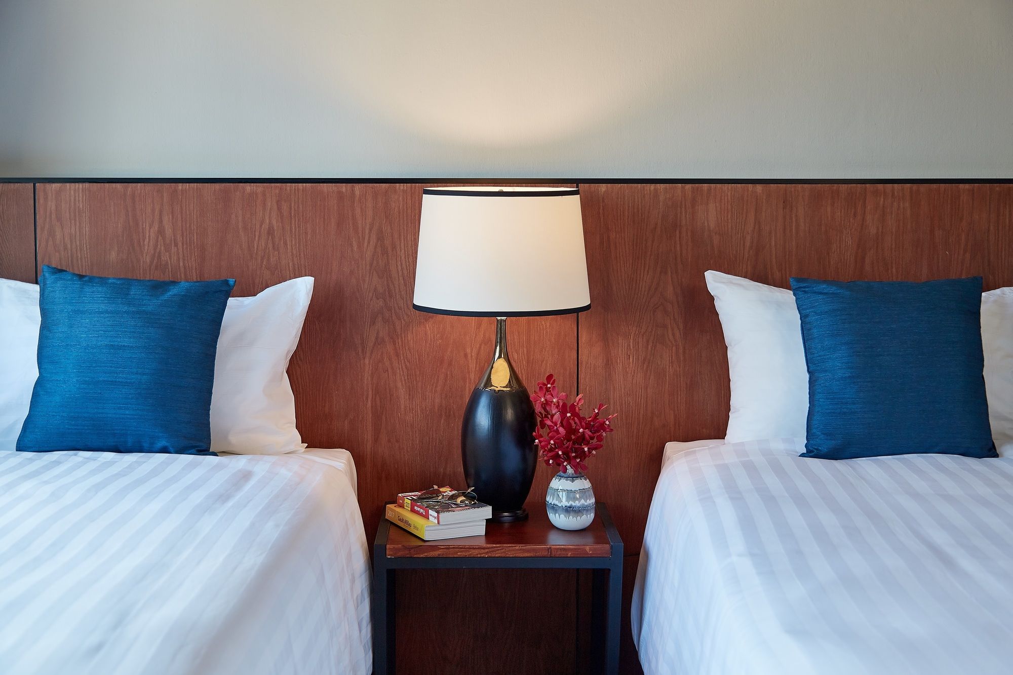 Фото W22 by Burasari