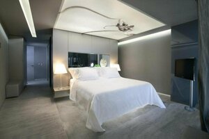 Гостиница The Vine Hotel