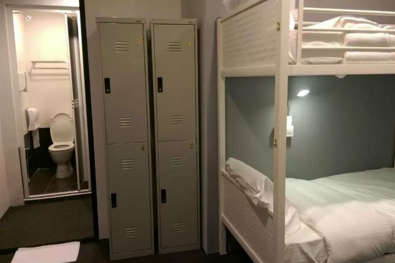 Фото Wassup Youth Hostel