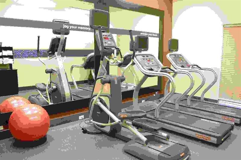 Фото SureStay Plus Hotel by Best Western Redding