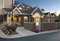 Фото TownePlace Suites by Marriott Detroit Dearborn