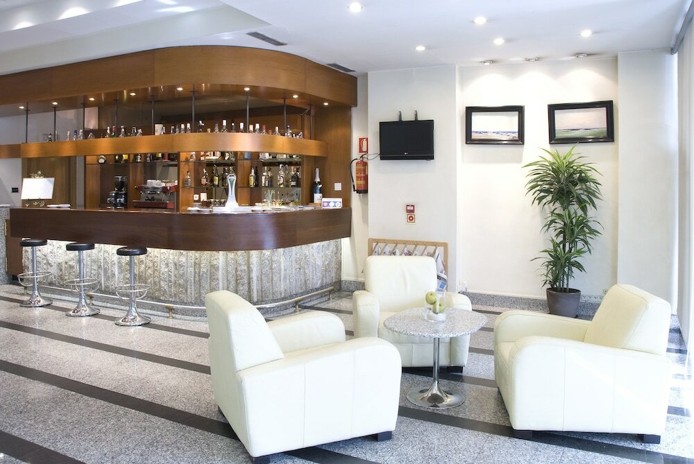 Фото Hotel Parquesur