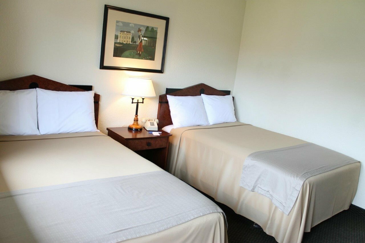 Фото Rodeway Inn Greeley